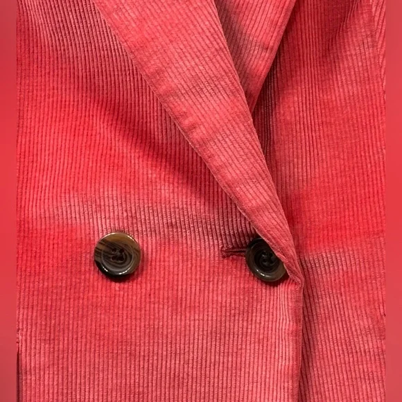 Sold - Picture 1 of 14